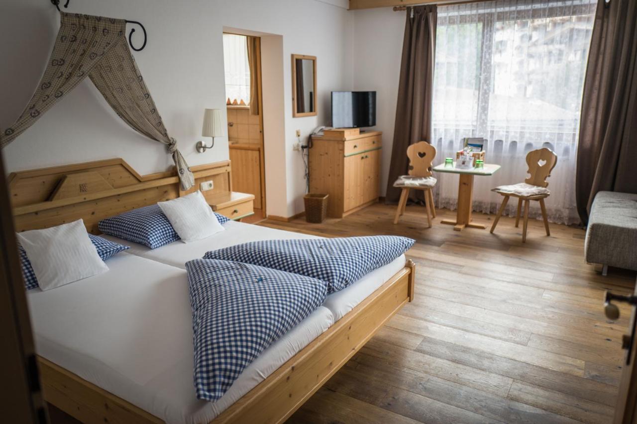 Flora - Das Kleine Gartenhotel Ellmau Eksteriør billede
